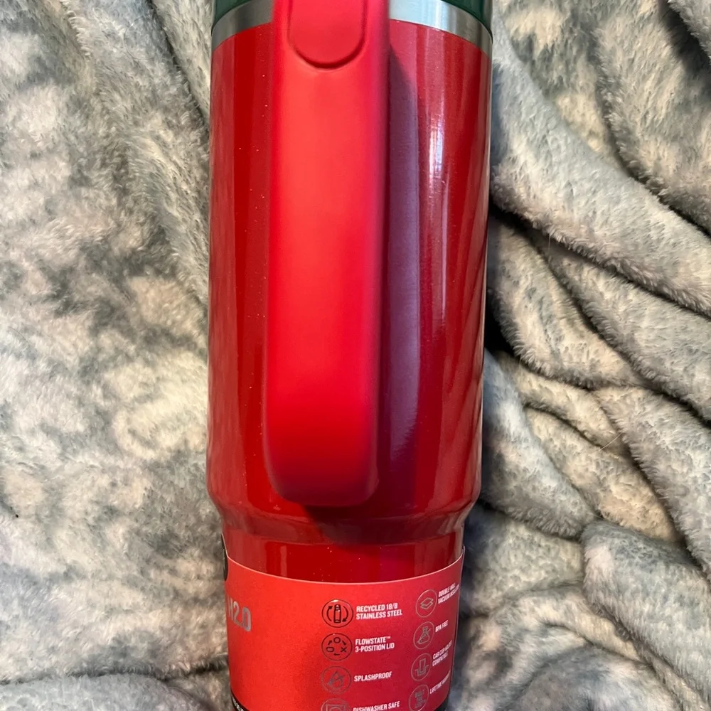 Stanley 30oz elf collection Christmas tumbler - Picture 4 of 7